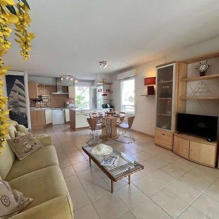 Lumineux A 1,5 Km De La Avec 2 Terrasses - - Fr-1-226a-159 Daire *
