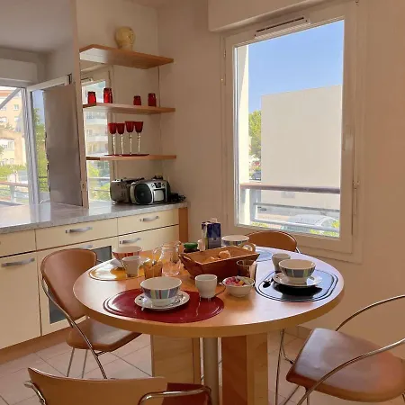 Lumineux A 1,5 Km De La Avec 2 Terrasses - - Fr-1-226a-159 Daire Fréjus